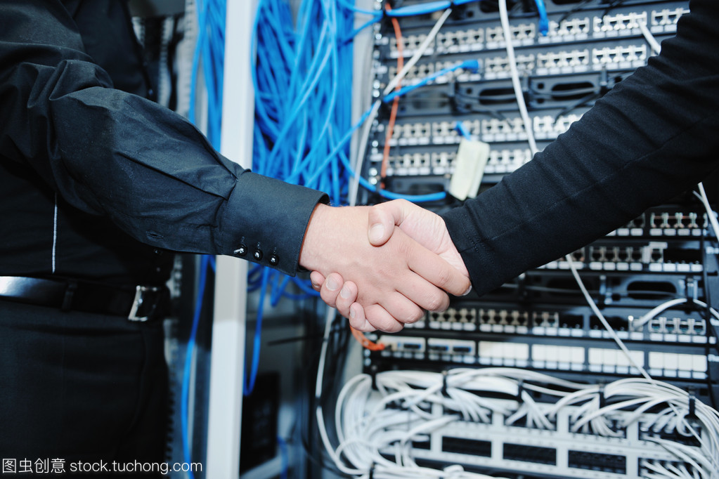 網(wǎng)絡(luò)服務(wù)器室工程師 網(wǎng)絡(luò)工程的核心守護(hù)者